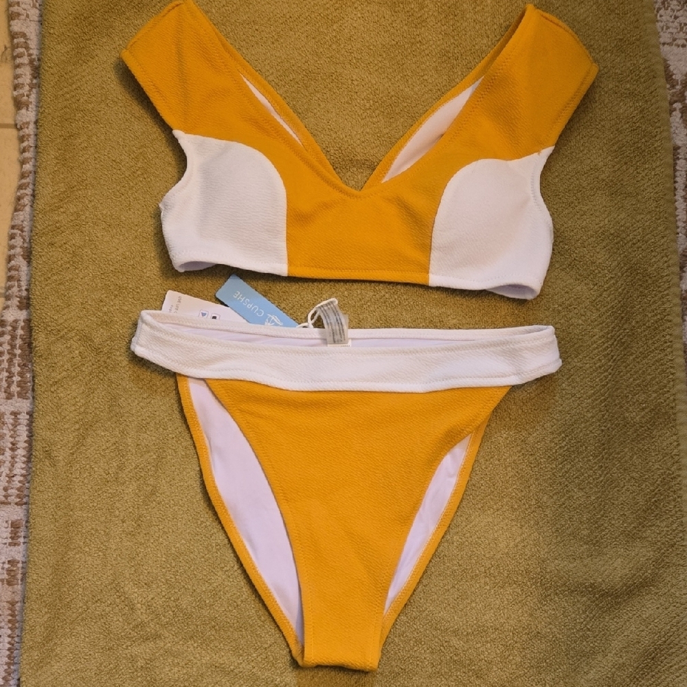 Cupshe Size Small Yellow and White Bikini Set New